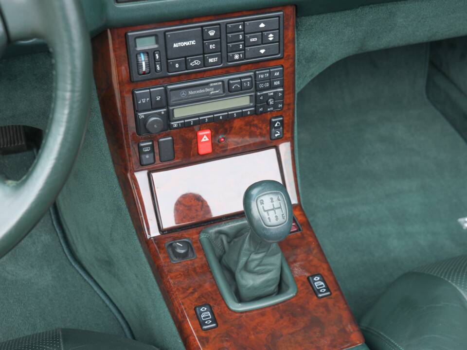 Obraz 49/50 pojazdu Mercedes-Benz 300 SL-24 (1992)