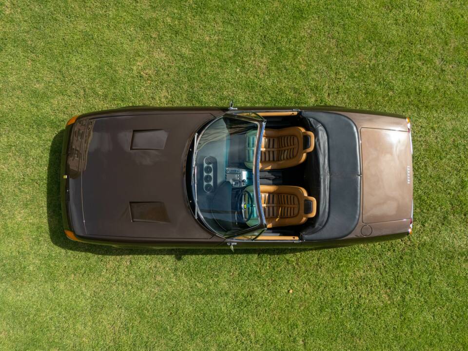 Afbeelding 2/53 van Ferrari 365 GTB/4 Spyder (1971)