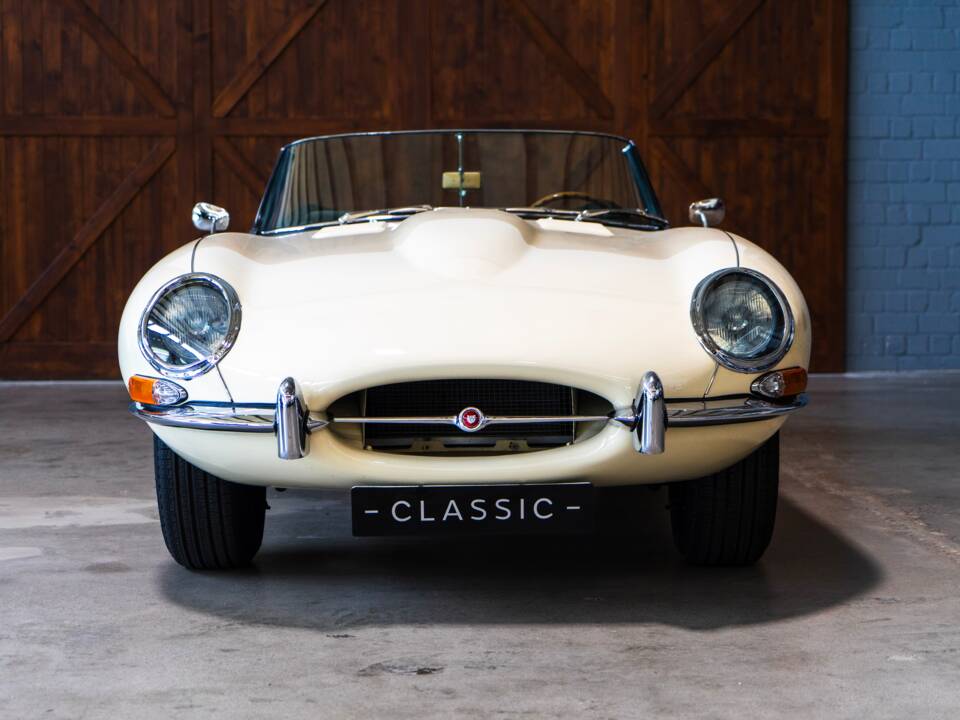 Afbeelding 2/28 van Jaguar E-Type 3.8 (1963)