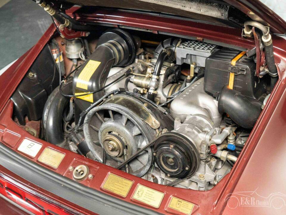 Image 19/19 of Porsche 911 Carrera 3.2 (1984)