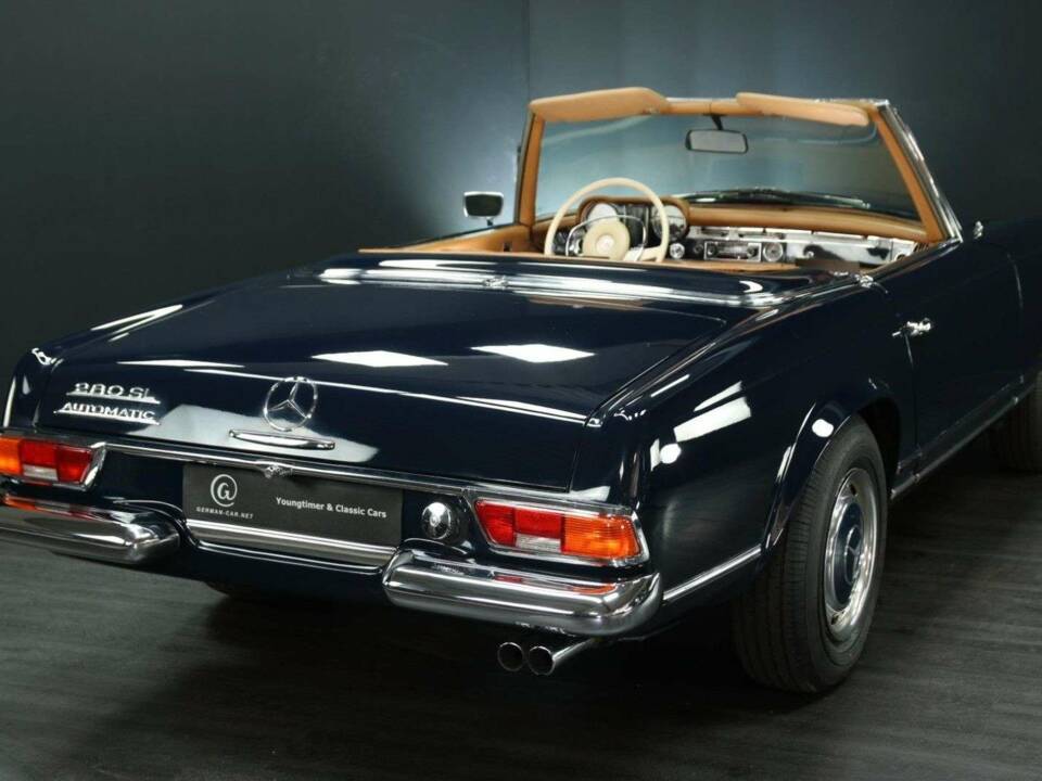 Image 2/30 of Mercedes-Benz 280 SL (1968)