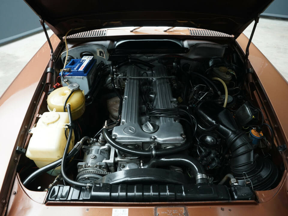 Immagine 5/50 di Mercedes-Benz 280 SL (1979)