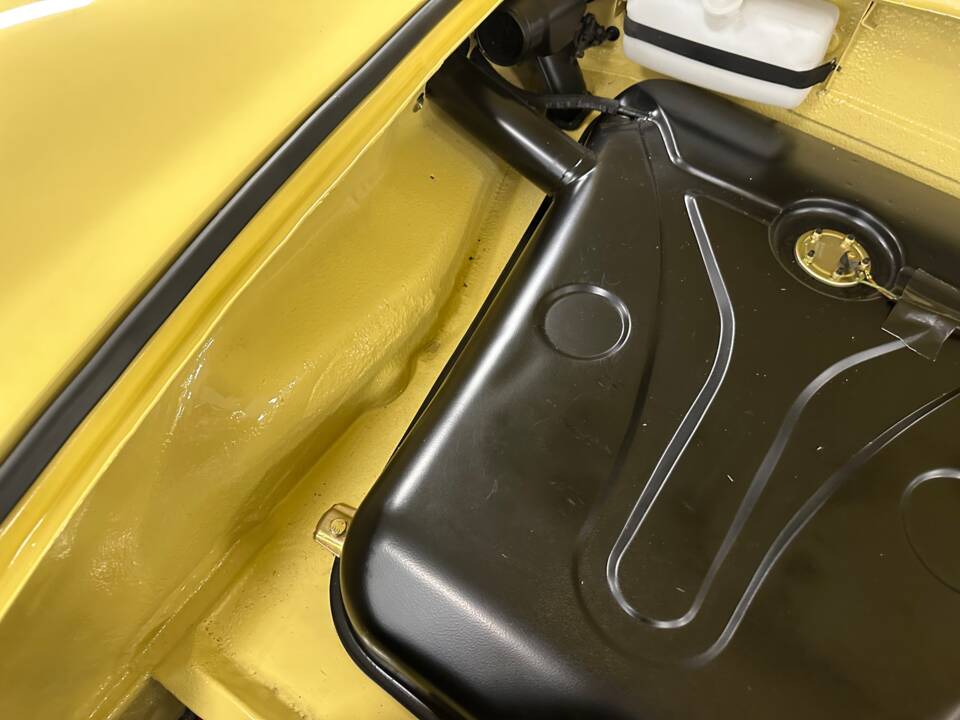Image 13/101 of Porsche 356 B 1600 (1963)