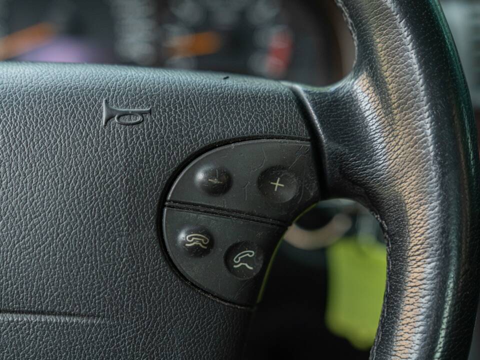 Image 44/50 of Mercedes-Benz E 430 (2000)