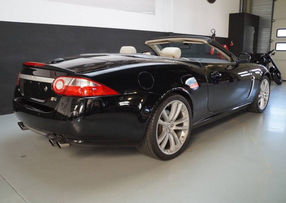 Imagen 28/65 de Jaguar XKR (2009)