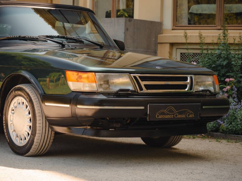 Bild 2/45 von Saab 900 S (1992)