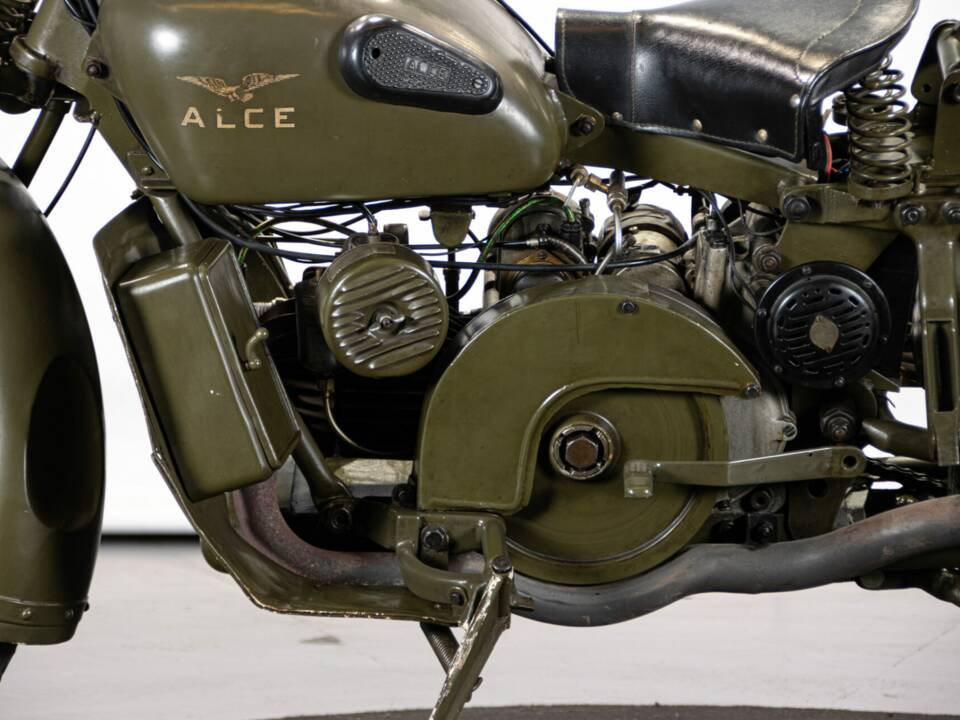 Bild 17/50 von Moto Guzzi DUMMY (1943)