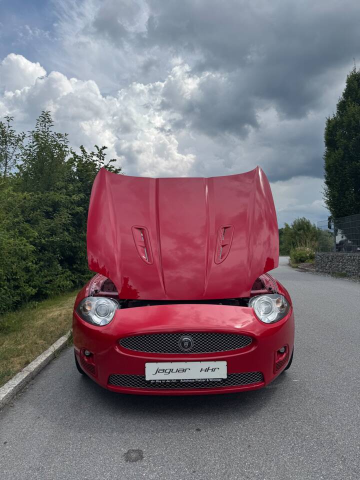 Image 13/49 of Jaguar XKR (2007)