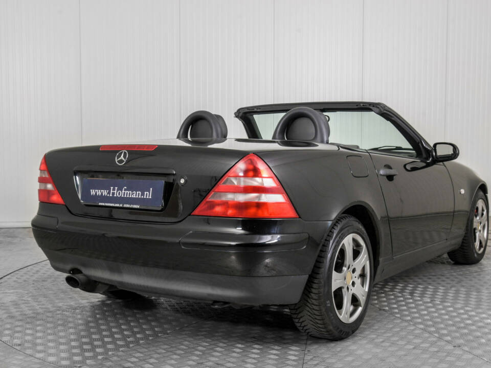 Bild 24/47 von Mercedes-Benz SLK 200 (1999)