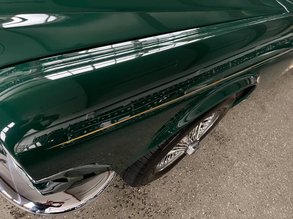 Image 15/47 of Jaguar XJ 6 C 4.2 (1976)