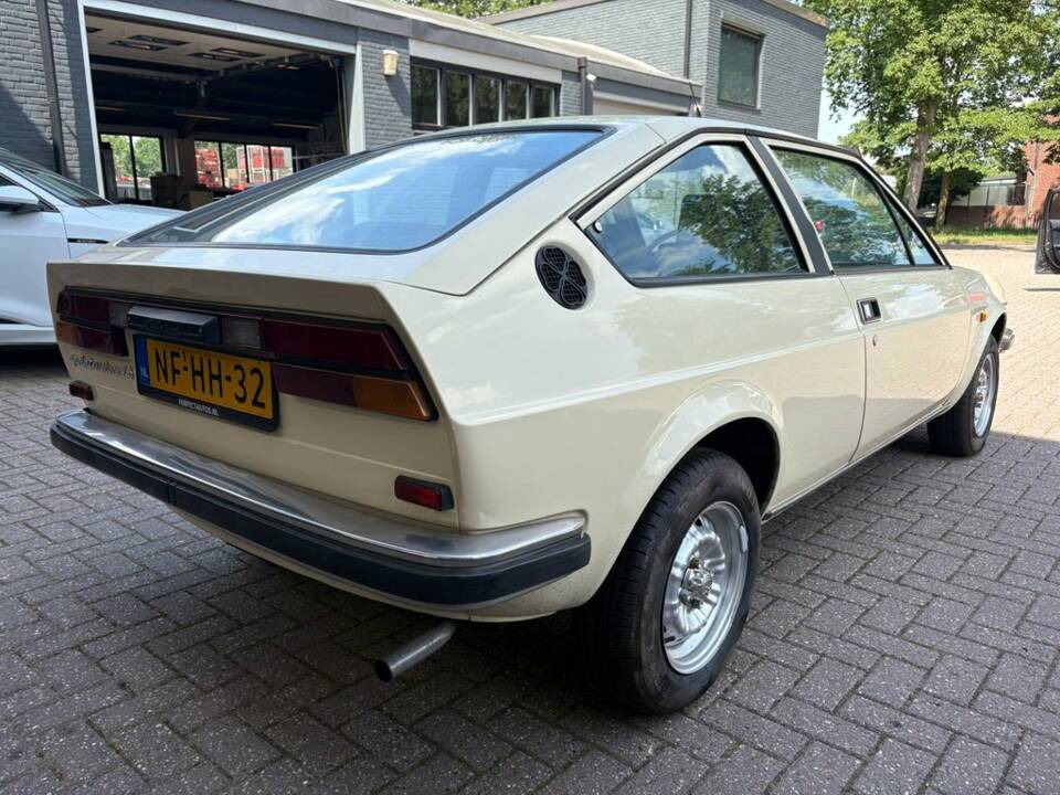 Image 5/8 of Alfa Romeo Alfasud 1.5 Sprint Veloce (1979)