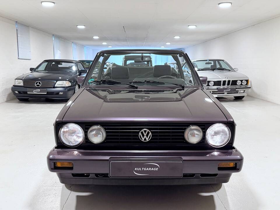 Image 2/22 of Volkswagen Golf Mk I Convertible 1.8 (1993)