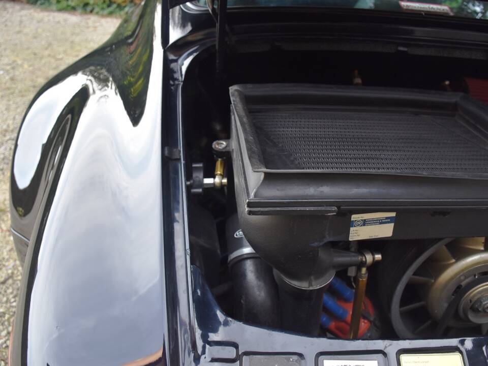 Bild 32/34 von Porsche 911 Turbo 3.3 (1978)