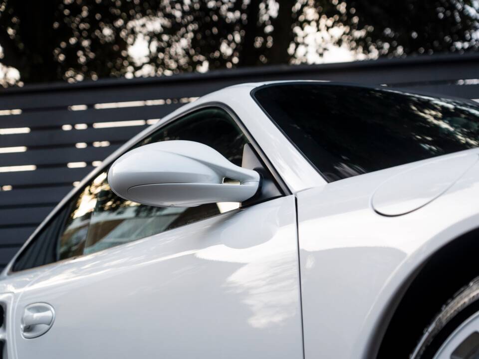 Bild 49/52 von Porsche 911 Turbo (2010)