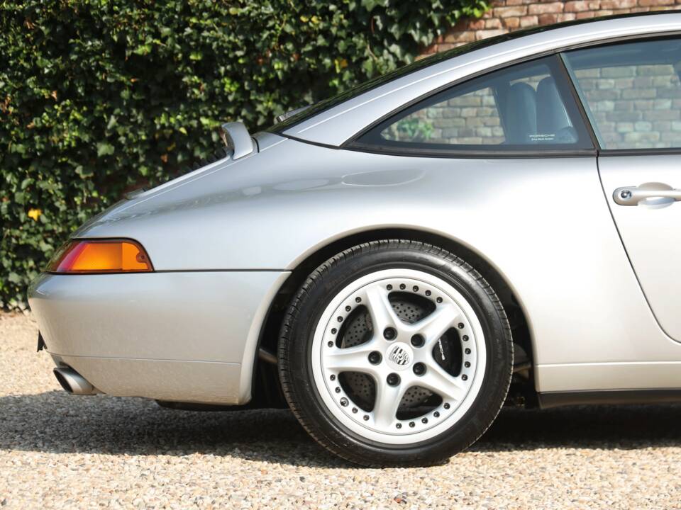 Imagen 47/50 de Porsche 911 Carrera (1996)