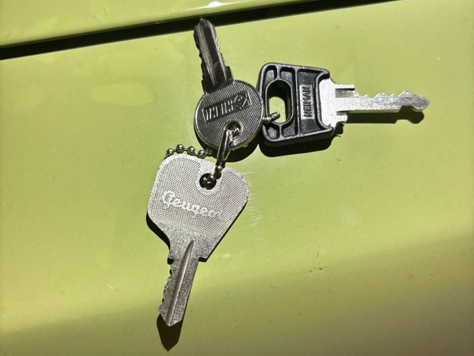 Image 12/55 de Peugeot 504 GL (1979)