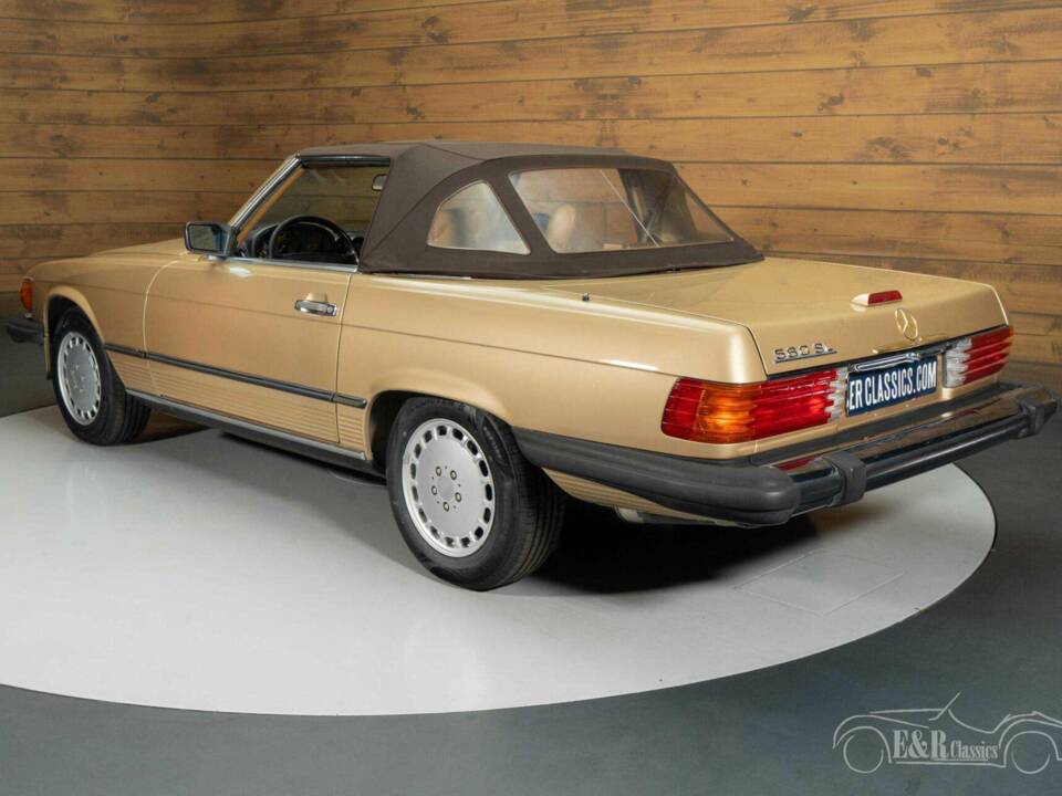 Image 12/19 of Mercedes-Benz 560 SL (1988)