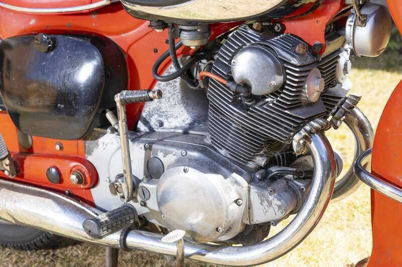 Bild 21/31 von Honda C 72 (1964)