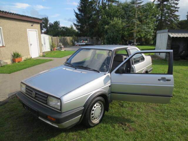 Image 9/17 of Volkswagen Jetta II   1.3 (1990)