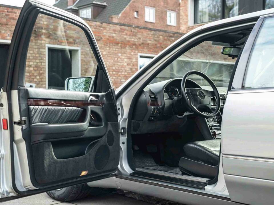 Afbeelding 3/13 van Mercedes-Benz S 500 (1995)