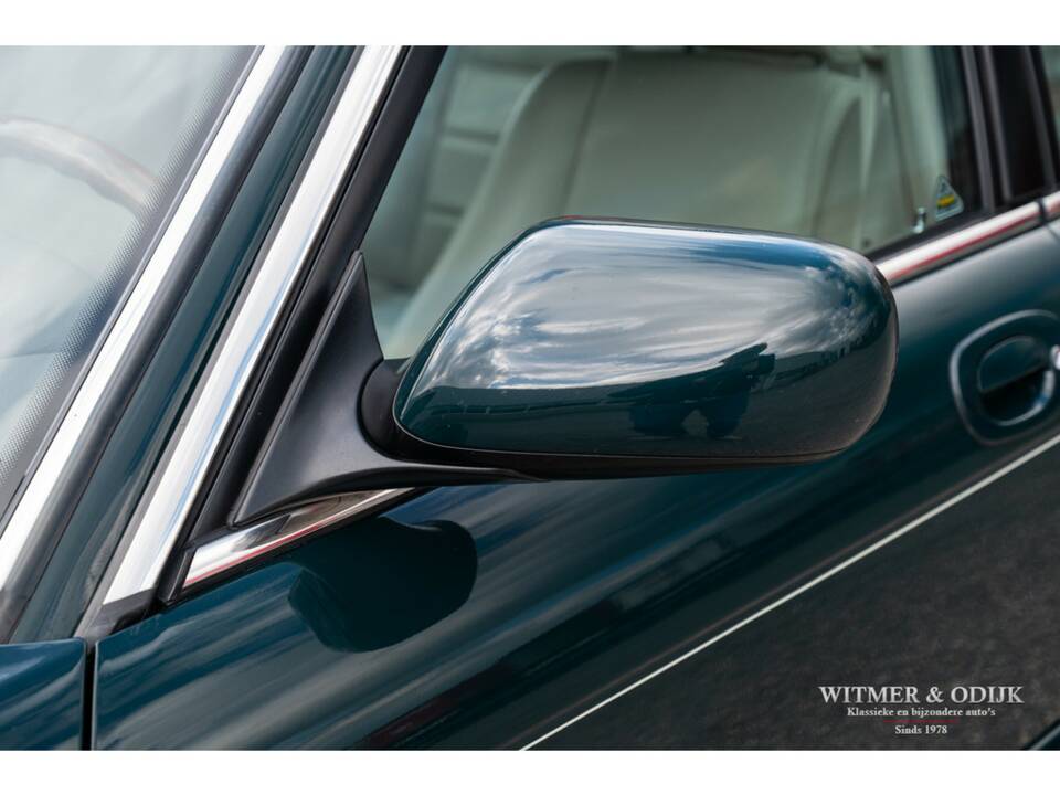 Bild 21/34 von Jaguar XJ6 3.2 Executive (1997)