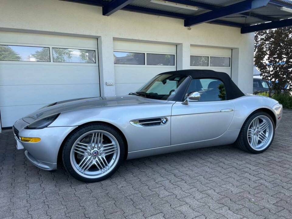 Image 12/36 of BMW Z8 (2002)