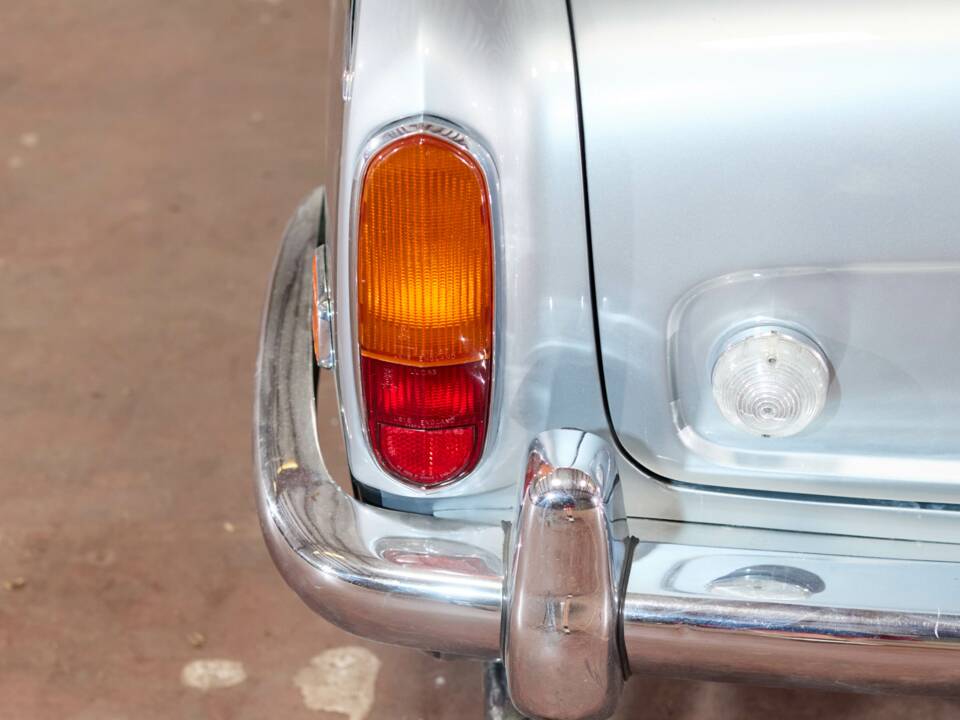 Imagen 49/74 de Rolls-Royce Silver Shadow I (1971)