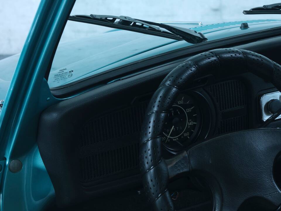 Bild 25/50 von Volkswagen Käfer 1300 (1973)