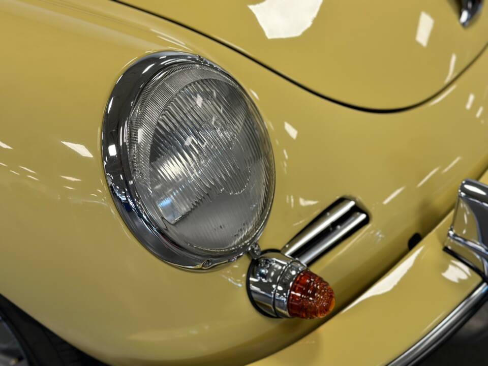 Image 4/101 of Porsche 356 B 1600 (1963)