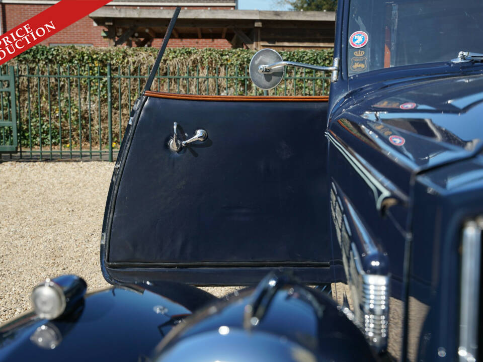Image 48/50 de Packard eight (1937)