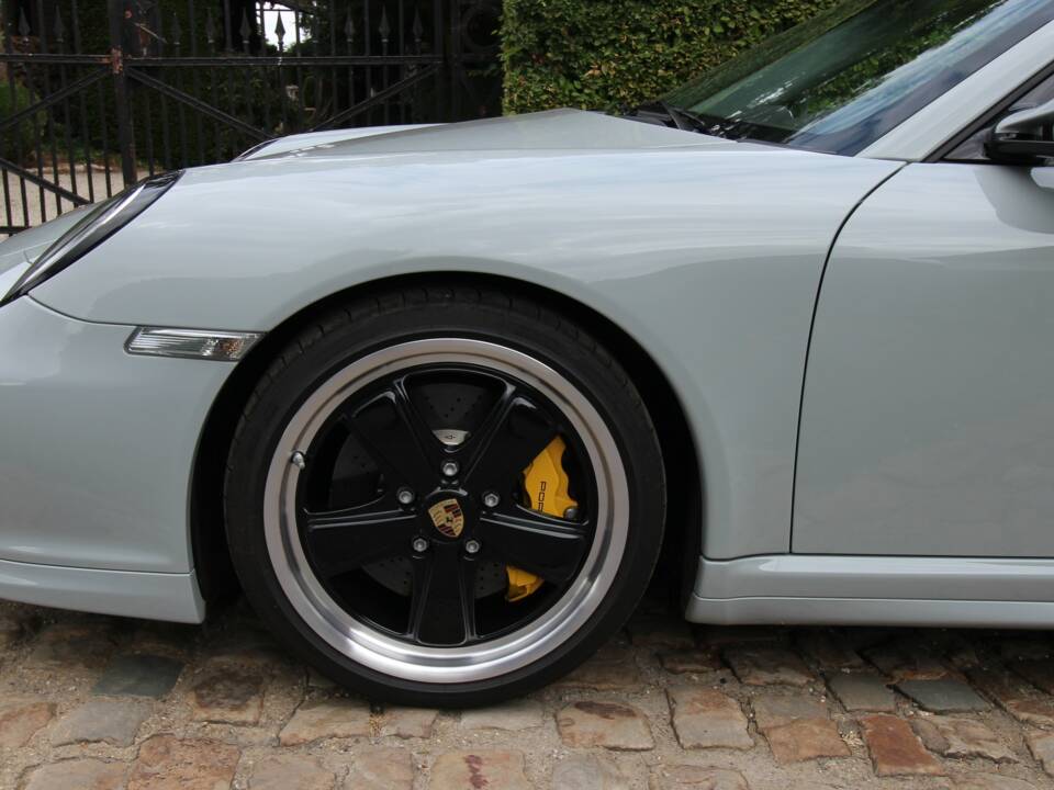 Image 10/10 de Porsche 911 Sport Classic (2010)