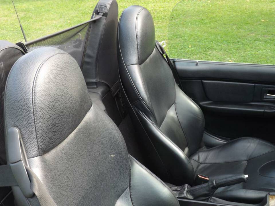 Bild 35/50 von BMW Z3 Cabriolet 3.0 (2000)