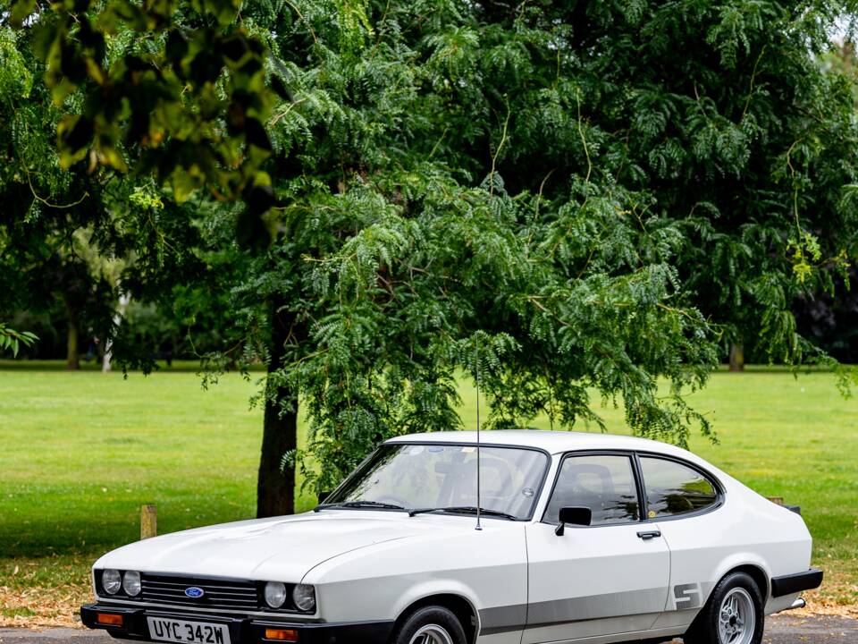 Image 18/37 of Ford Capri 3,0 (1981)