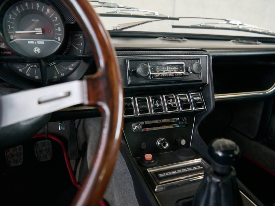 Image 39/50 of Alfa Romeo Montreal (1973)