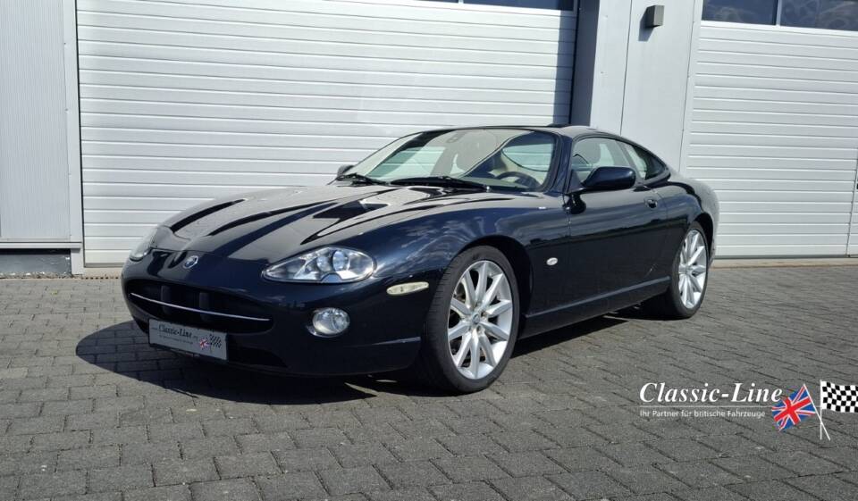 Image 1/23 of Jaguar XK8 4.2 (2005)
