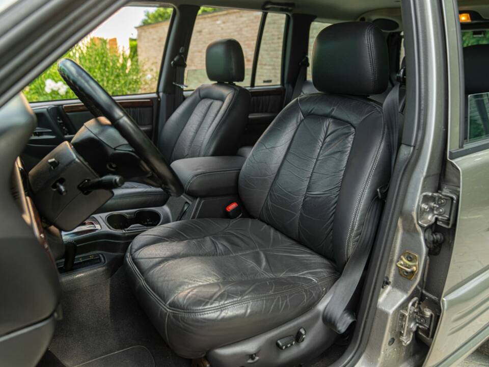 Bild 25/50 von Jeep Grand Cherokee 5.9 Limited (1998)