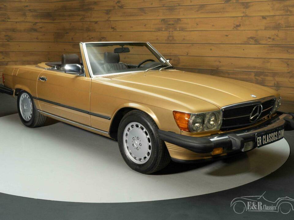 Bild 4/19 von Mercedes-Benz 560 SL (1988)