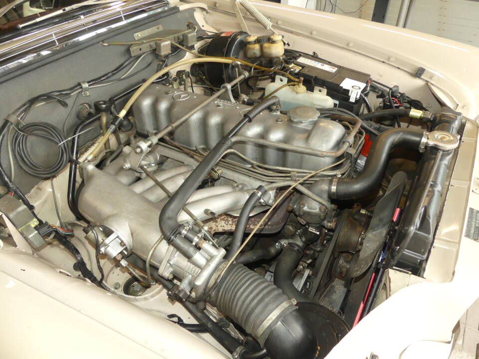 Image 49/73 de Mercedes-Benz 280 SE (1969)