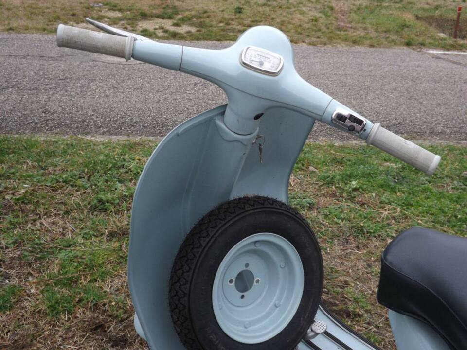 Bild 15/50 von Piaggio Vespa 125 (1961)