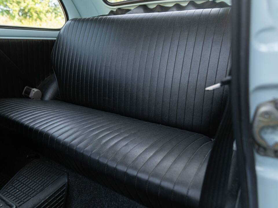 Image 27/47 of FIAT 500 L (1971)