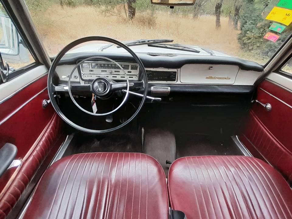 Image 15/51 of FIAT 1300 (1964)