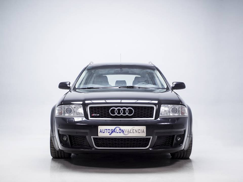 Image 2/34 of Audi RS6 Avant (2004)