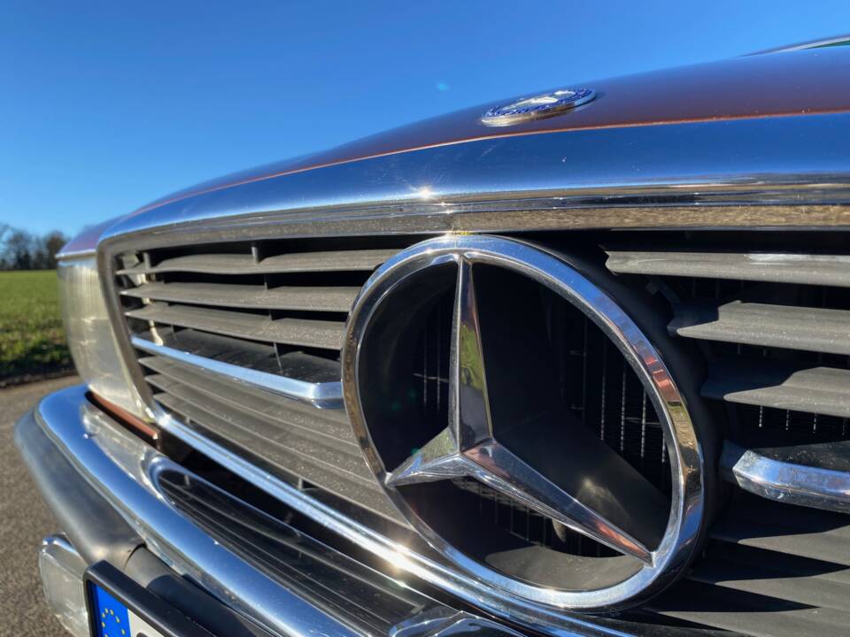 Image 8/20 of Mercedes-Benz 280 SLC (1977)