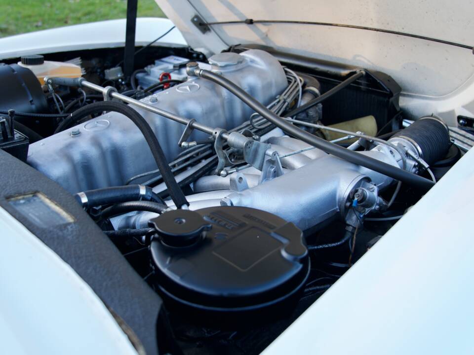Image 6/20 of Mercedes-Benz 230 SL (1964)