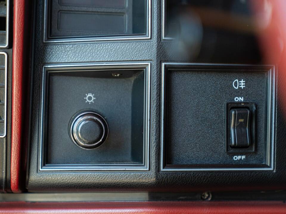 Imagen 50/50 de Jeep Cherokee 2.8L V6 (1985)