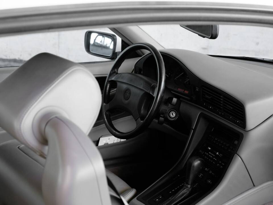 Bild 25/45 von BMW 850i (1990)