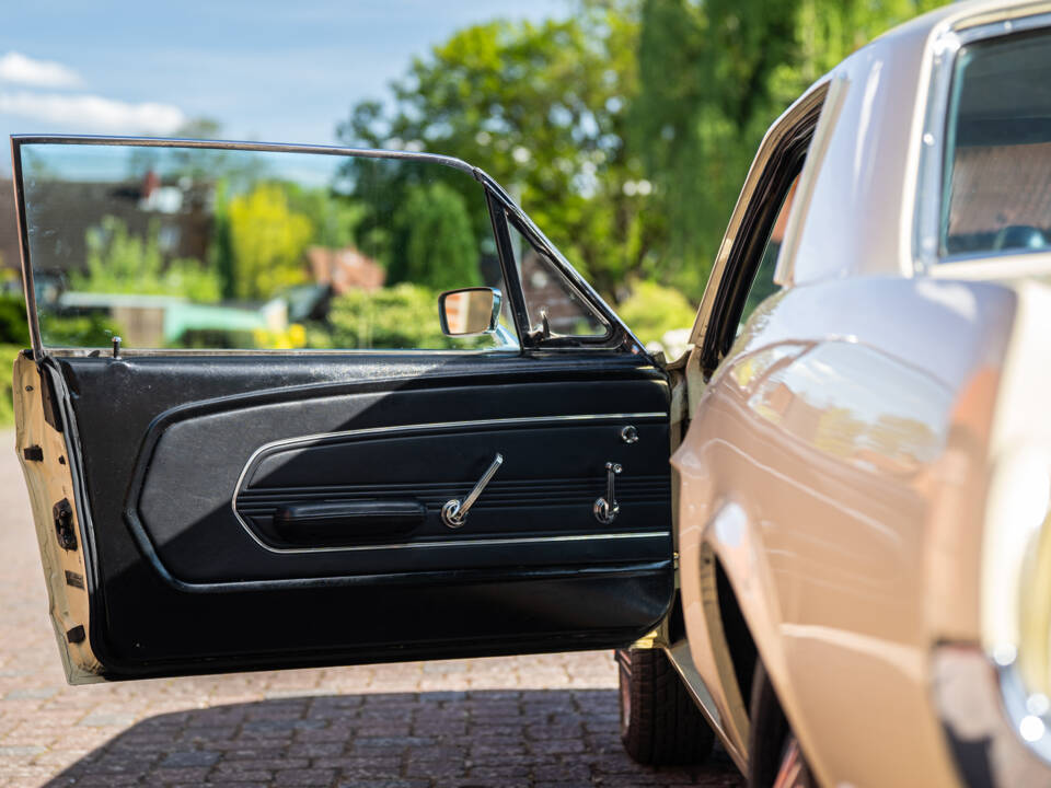 Image 20/36 of Ford Mustang 289 (1967)
