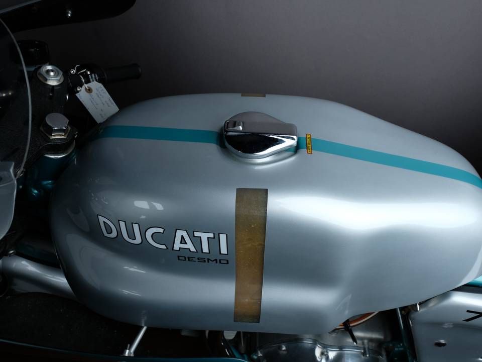Immagine 5/14 di Ducati DUMMY (1975)