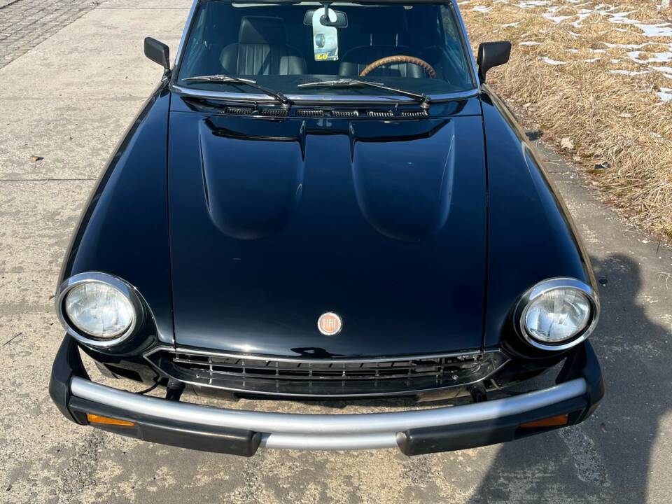 Bild 17/24 von FIAT Spider 2000 (1981)