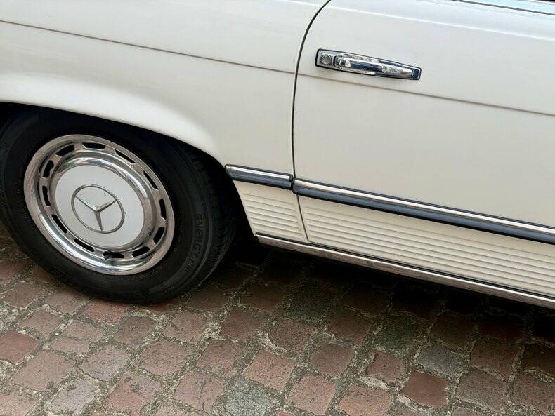Image 23/50 of Mercedes-Benz 280 SL (1984)